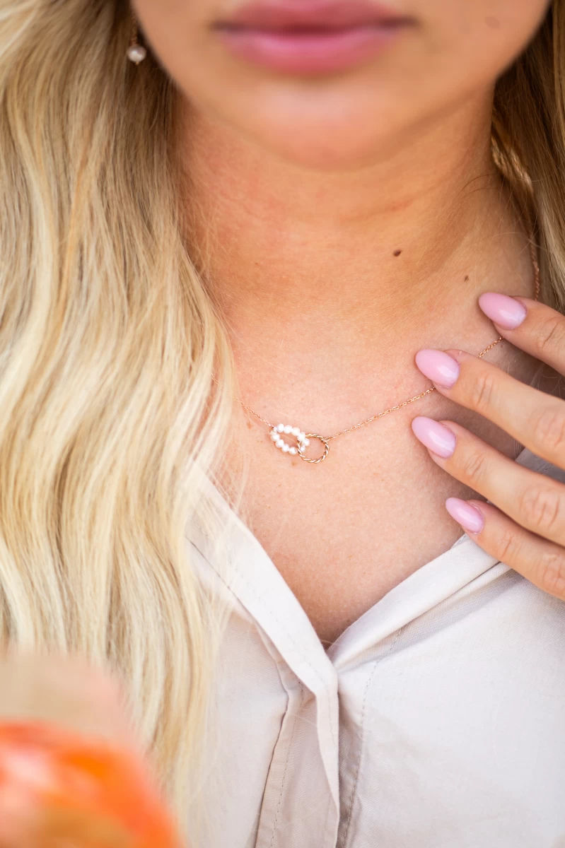 Nolita Kör és Fehér Édesvízi Gyöngy Kör Vörös Arany 14K Nyaklánc