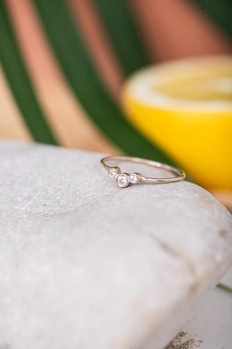 Cirkónia Féldrágakő Ív Vörös Arany Gyűrű